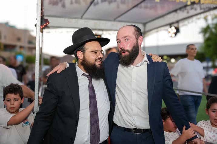 רגע מבית המדרש בשערי החיים